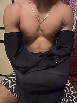 hot hunk boy online show from 06/06/26, 06:23