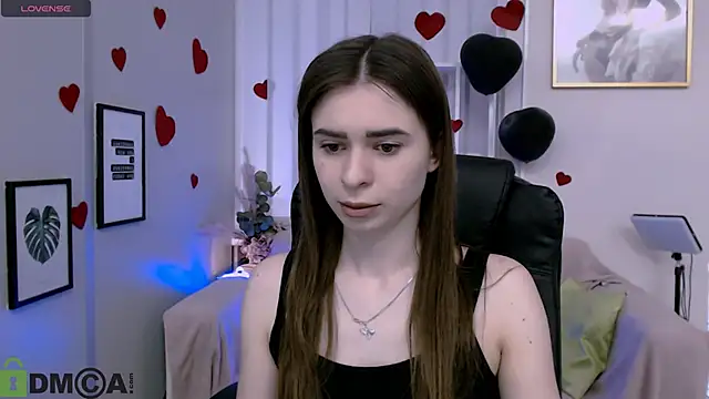 Snapshot of flora_ri chatting on 02/26/25, 10:15 flora ri online show from 02/26/25, 10:15