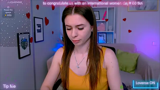 Snapshot of flora_ri chatting on 03/10/25, 10:26 flora ri online show from 03/10/25, 10:26