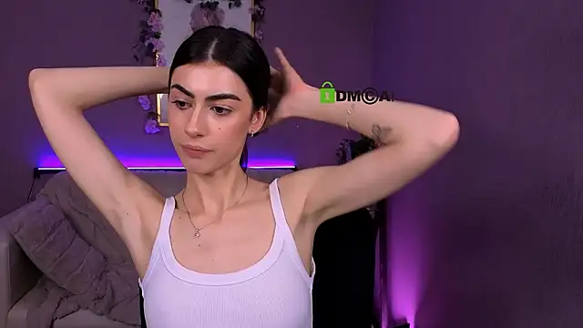 flora ri online show from 03/11/26, 01:39