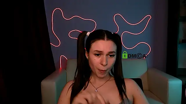 flora ri online show from 04/22/26, 04:30