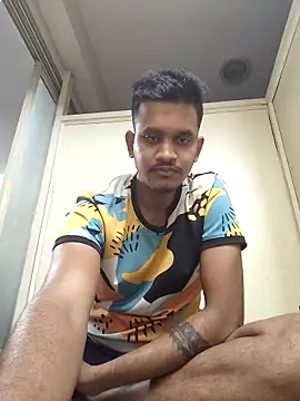 Snapshot of xx54362 chatting on 11/19/25, 11:54 xx54362 online show from 11/19/25, 11:54