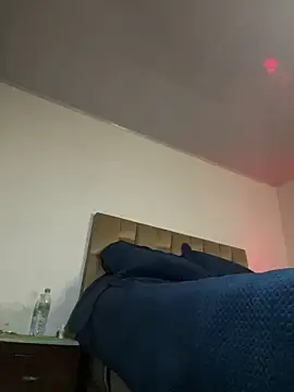 Miia Jazmin online show from 10/24/25, 02:02