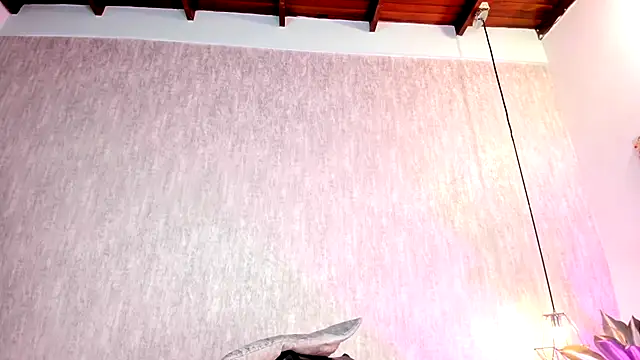 isabella zc online show from 03/05/25, 03:07