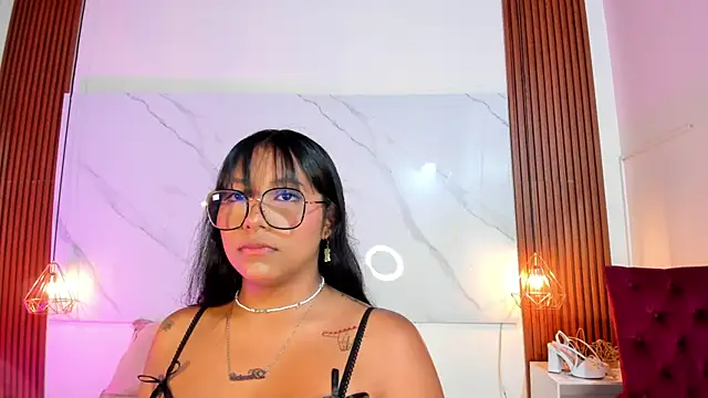 isabella zc online show from 12/22/25, 07:22