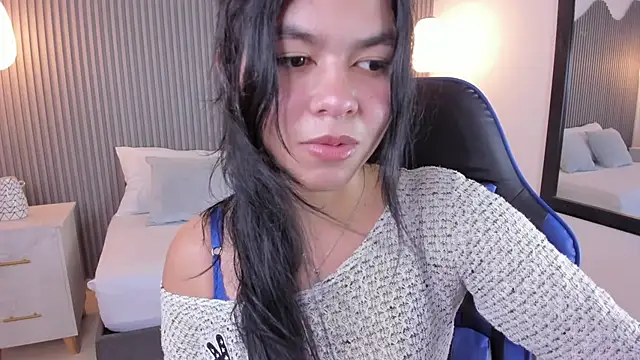 Snapshot of adarna13_ chatting on 06/27/26, 07:41 adarna13 online show from 06/27/26, 07:41
