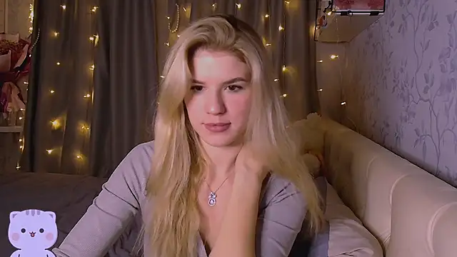 Snapshot of Melissa_smith_ chatting on 10/16/25, 12:44 Melissa smith online show from 10/16/25, 12:44