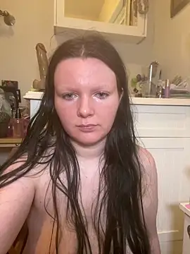 Snapshot of VenusandIppy chatting on 10/18/25, 09:37 VenusandIppy online show from 10/18/25, 09:37