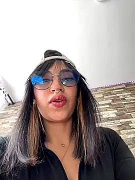 MiaFlamesxxx online show from 11/27/25, 02:52