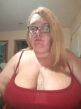 diosacurvy1984 online show from 11/04/25, 07:29