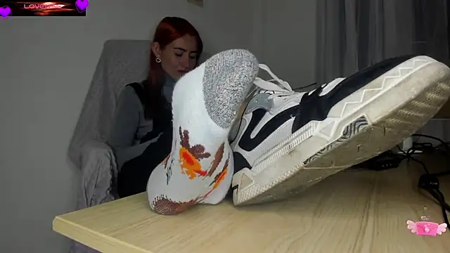 VioletParkker online show from 12/15/25, 02:16