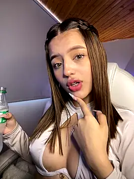 Sofia18 pinkk online show from 09/17/25, 08:21