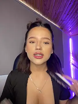 Sofia18 pinkk online show from 03/13/26, 07:53