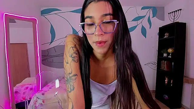 Dana Paula online show from 10/25/25, 11:51