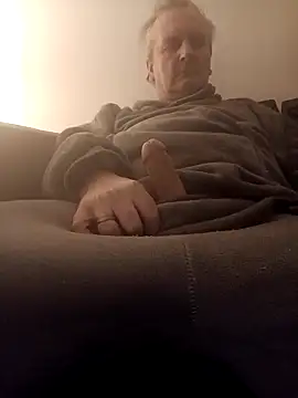 Snapshot of Paolo7619 chatting on 02/07/25, 01:15 Paolo7619 online show from 02/07/25, 01:15