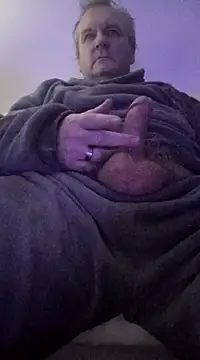 Snapshot of Paolo7619 chatting on 03/19/25, 09:05 Paolo7619 online show from 03/19/25, 09:05