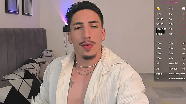 dylanspencer28 online show from 02/21/25, 11:32