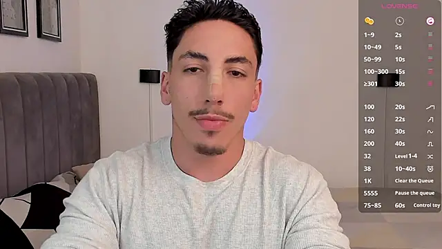 dylanspencer28 online show from 02/25/25, 07:14