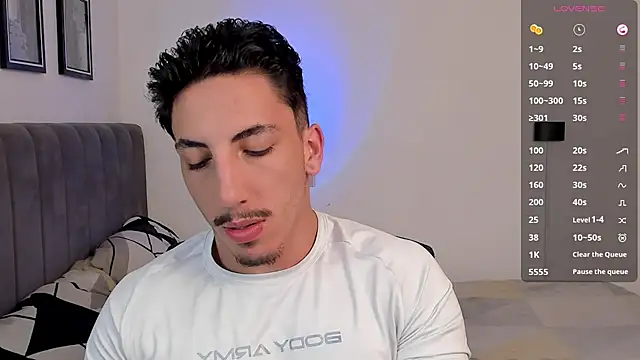 dylanspencer28 online show from 03/04/25, 08:27