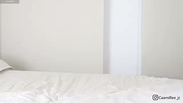 caamillee  online show from 12/05/25, 04:32