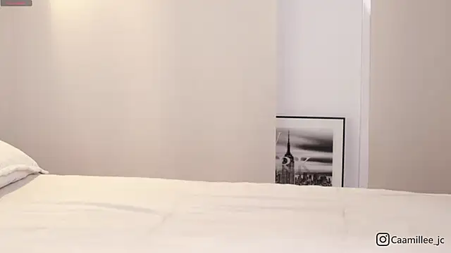 caamillee  online show from 04/14/26, 11:22