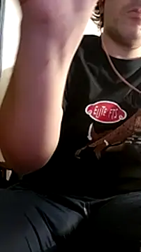 Snapshot of almighty_d chatting on 01/26/25, 10:23 almighty d online show from 01/26/25, 10:23