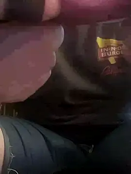 Snapshot of almighty_d chatting on 02/26/25, 07:27 almighty d online show from 02/26/25, 07:27