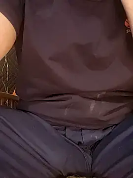 Snapshot of almighty_d chatting on 03/02/25, 03:02 almighty d online show from 03/02/25, 03:02