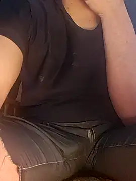 Snapshot of almighty_d chatting on 03/02/25, 03:48 almighty d online show from 03/02/25, 03:48