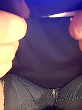 Snapshot of almighty_d chatting on 03/04/25, 05:42 almighty d online show from 03/04/25, 05:42