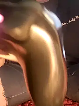 Snapshot of almighty_d chatting on 03/04/25, 04:20 almighty d online show from 03/04/25, 04:20