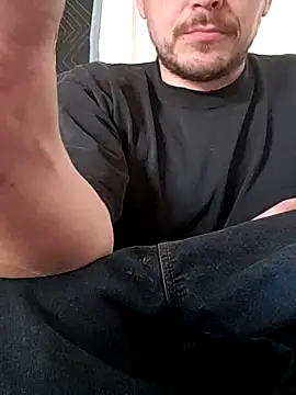 Snapshot of almighty_d chatting on 03/12/25, 10:07 almighty d online show from 03/12/25, 10:07