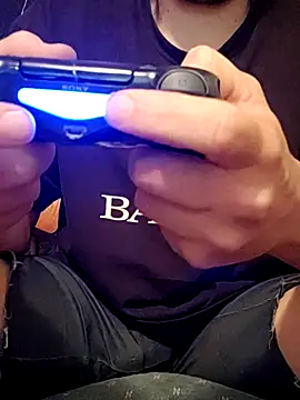 Snapshot of almighty_d chatting on 03/18/25, 06:46 almighty d online show from 03/18/25, 06:46