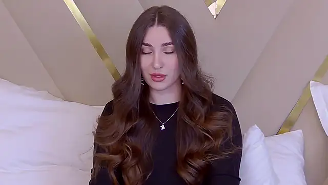 KiraBarlows online show from 02/20/25, 07:19