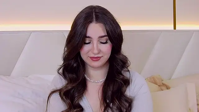 KiraBarlows online show from 02/24/25, 07:09