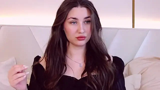 KiraBarlows online show from 03/04/25, 07:22