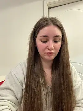 KiraBarlows online show from 03/13/26, 07:42