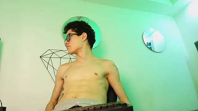 wolfandsky online show from 11/19/25, 12:05