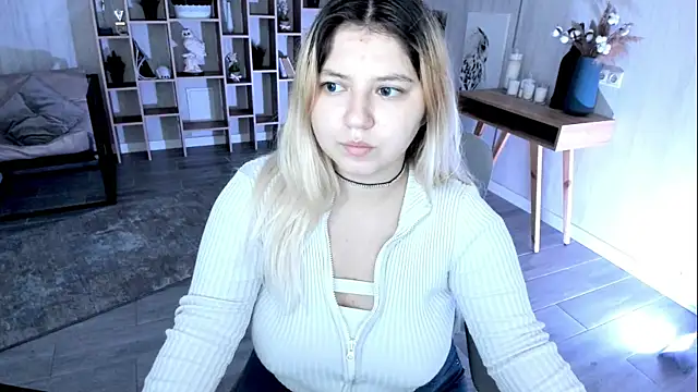 DiaAngell online show from 11/07/25, 06:19