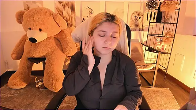 DiaAngell online show from 01/06/26, 07:28