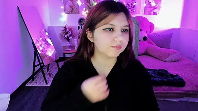 DiaAngell online show from 04/15/26, 07:58