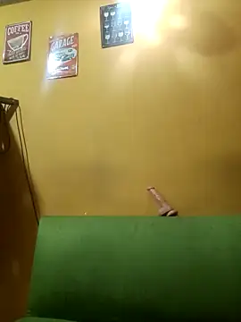 ilonna2025 online show from 02/02/25, 09:13