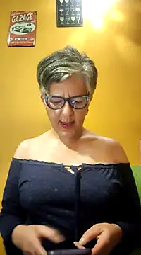 ilonna2025 online show from 03/16/25, 09:26