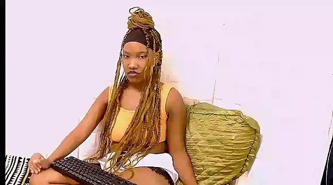 EroticSexyPrada online show from 03/05/25, 08:00