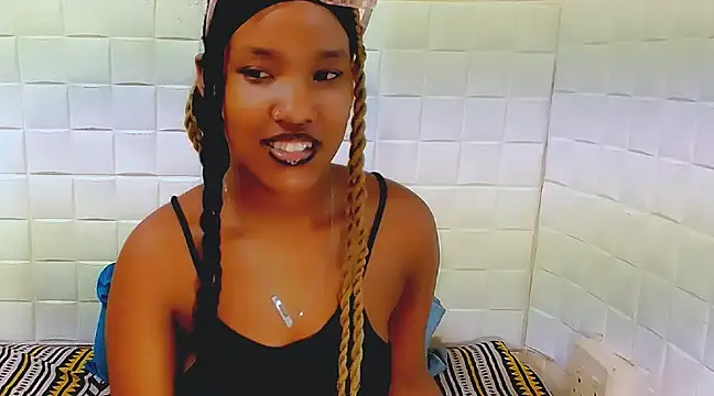 EroticSexyPrada online show from 03/22/25, 11:53