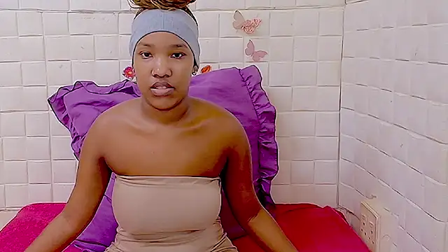 EroticSexyPrada online show from 03/02/26, 04:47