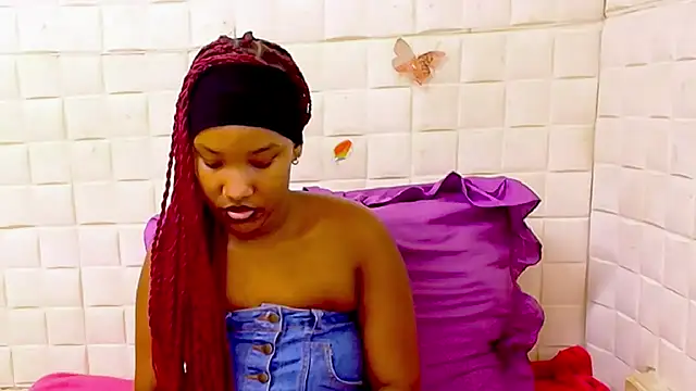 EroticSexyPrada online show from 03/09/26, 05:50