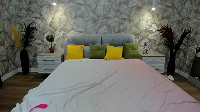 SusannJohnson online show from 03/06/25, 02:18