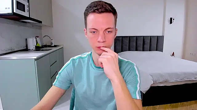 max shy online show from 01/25/25, 03:41