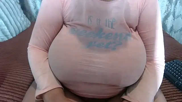 BUBBLYBUNNYxx online show from 04/19/26, 04:23